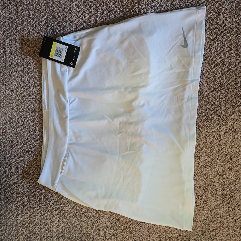 Nike Women's Dri-Fit 16.5" Golf Skort Size Small White 884912-100